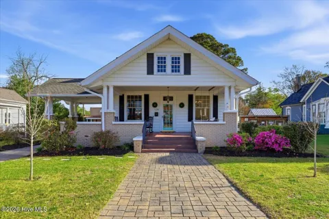129 E Railroad Street