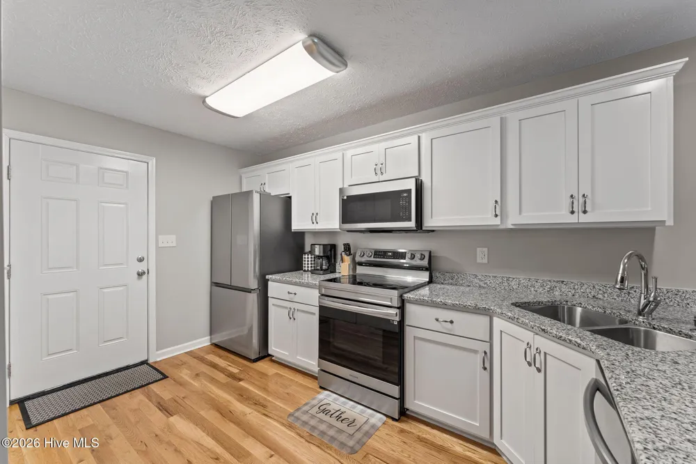 106 Walnut Avenue Hamlet, NC 28345