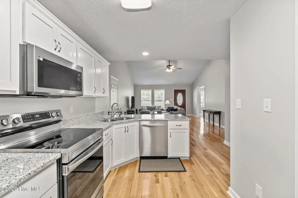 106 Walnut Avenue Hamlet, NC 28345
