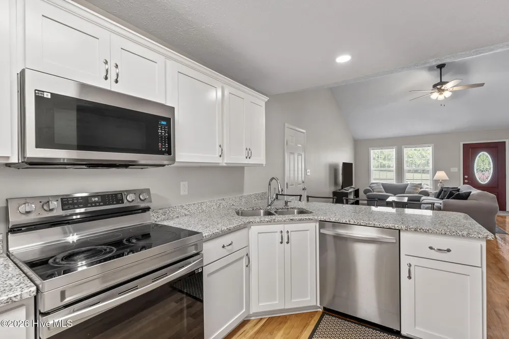 106 Walnut Avenue Hamlet, NC 28345