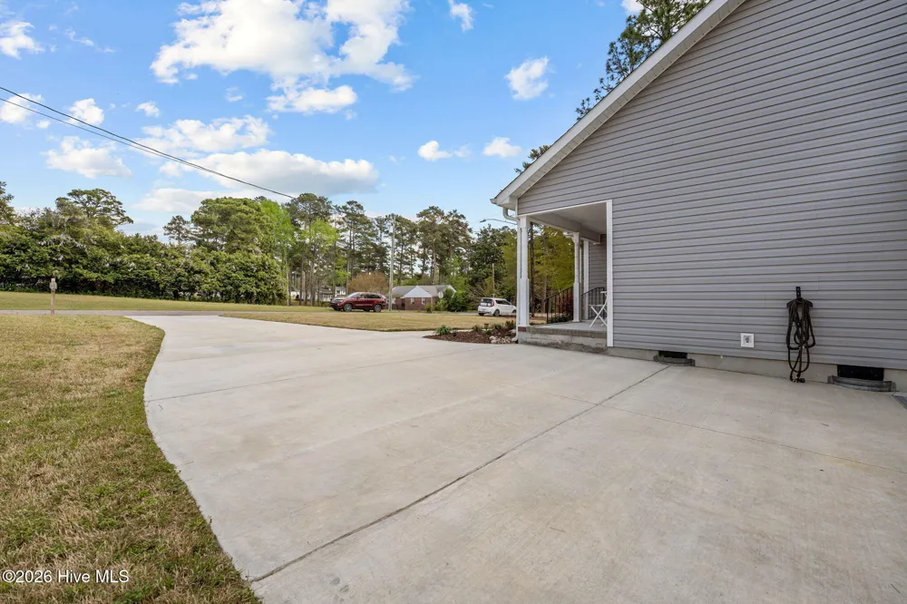 106 Walnut Avenue Hamlet, NC 28345