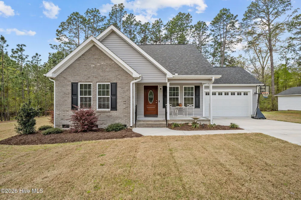 106 Walnut Avenue Hamlet, NC 28345