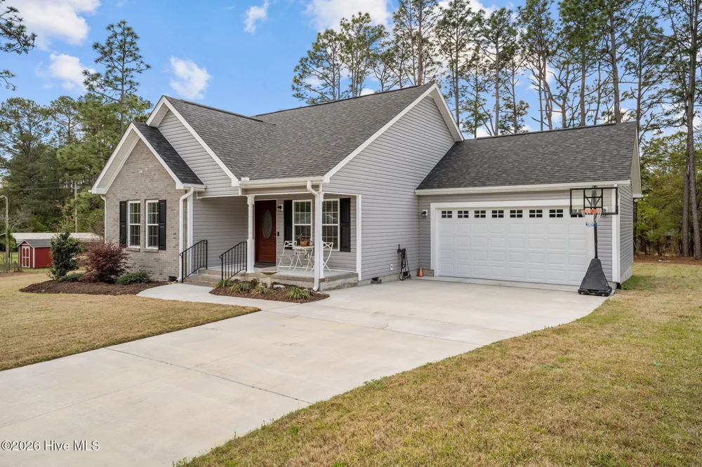 106 Walnut Avenue Hamlet, NC 28345