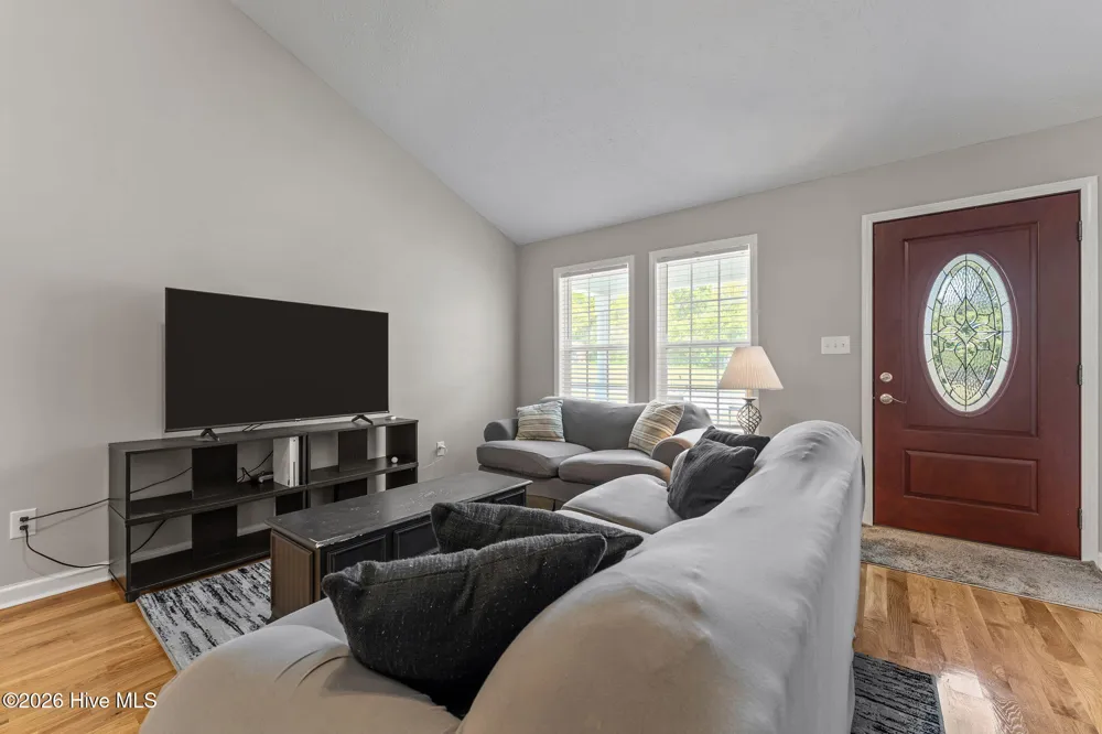 106 Walnut Avenue Hamlet, NC 28345