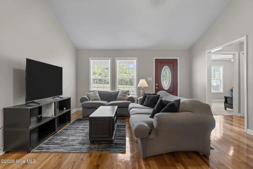 106 Walnut Avenue Hamlet, NC 28345
