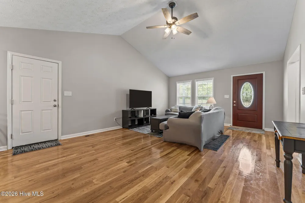 106 Walnut Avenue Hamlet, NC 28345