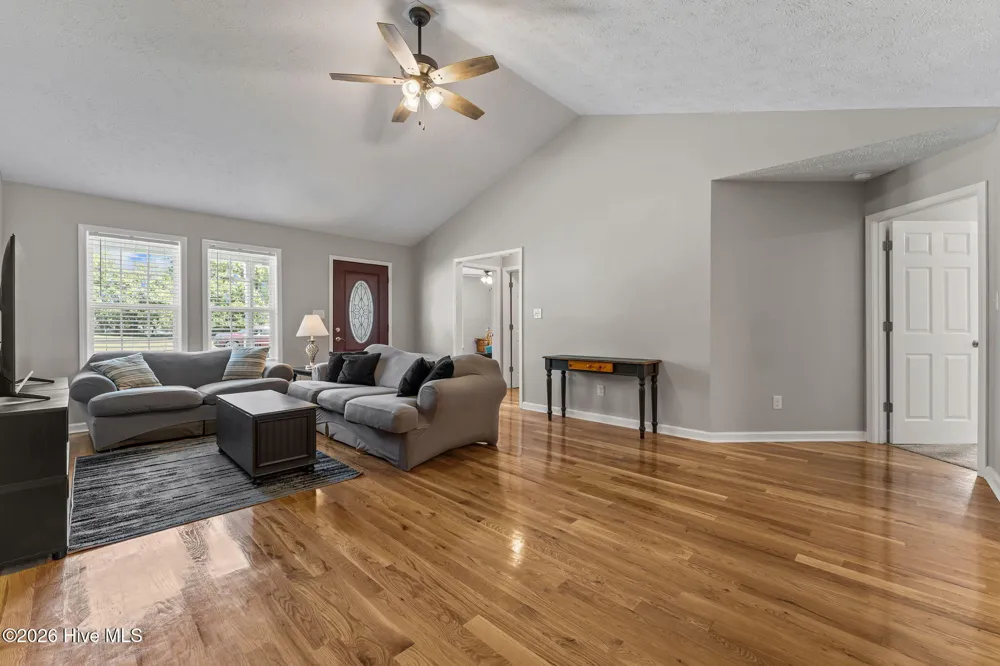 106 Walnut Avenue Hamlet, NC 28345