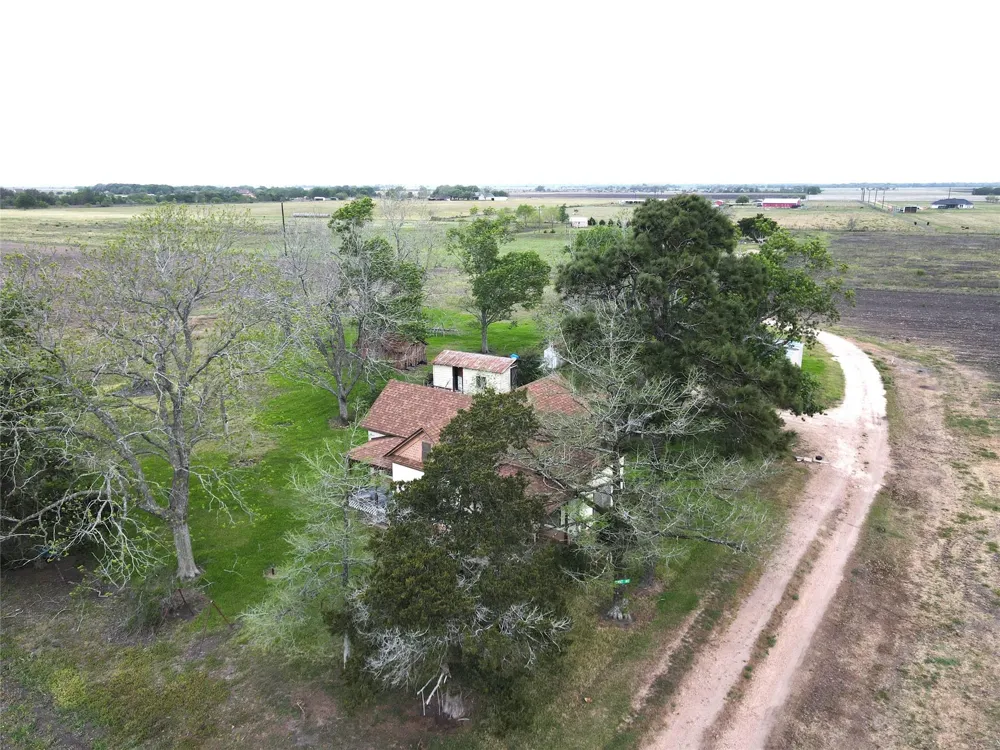 16442 County Road 268 East Bernard, TX 77435