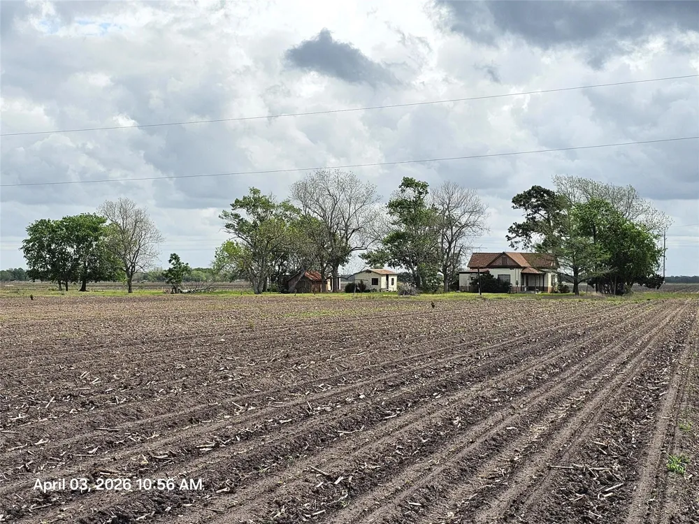 16442 County Road 268 East Bernard, TX 77435