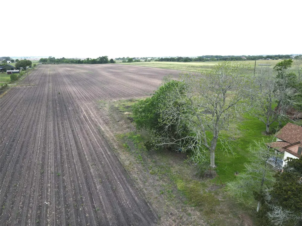 16442 County Road 268 East Bernard, TX 77435