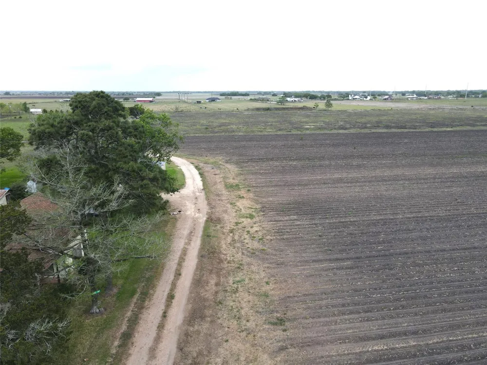 16442 County Road 268 East Bernard, TX 77435