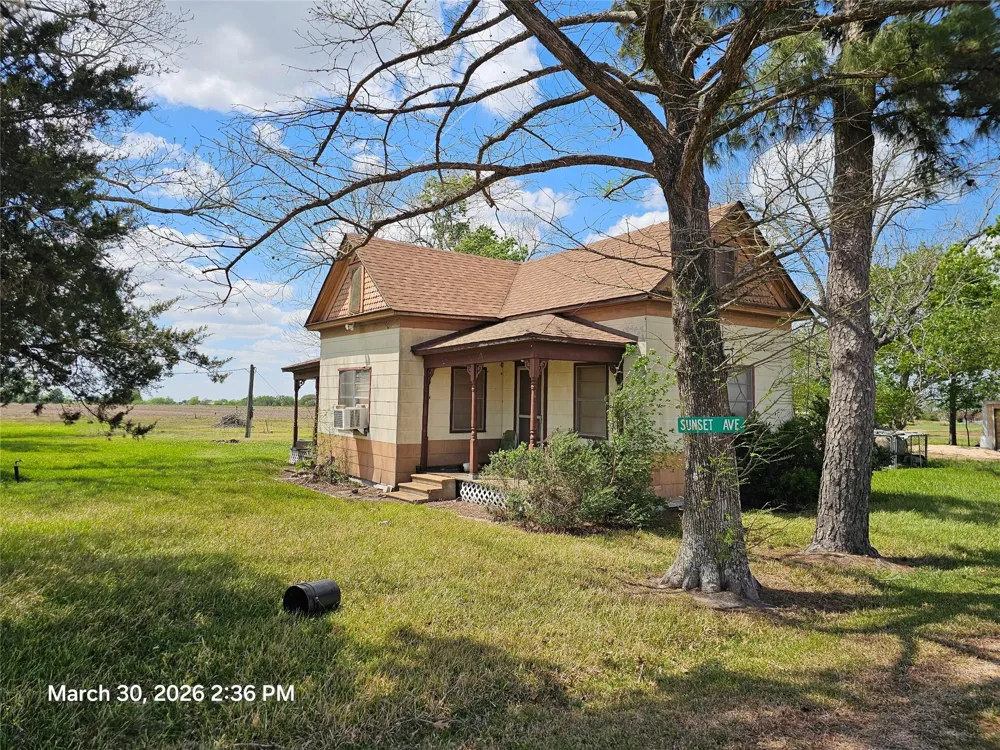 16442 County Road 268 East Bernard, TX 77435