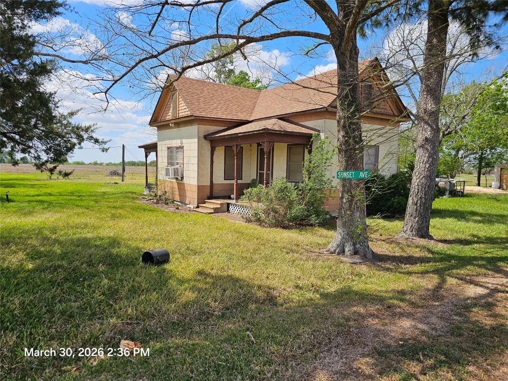 16442 County Road 268 East Bernard, TX 77435