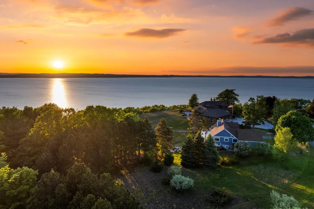 3147 Scenic Hills Drive Acme Township, MI 49690