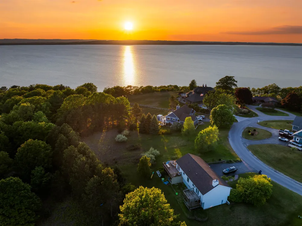 3147 Scenic Hills Drive Acme Township, MI 49690