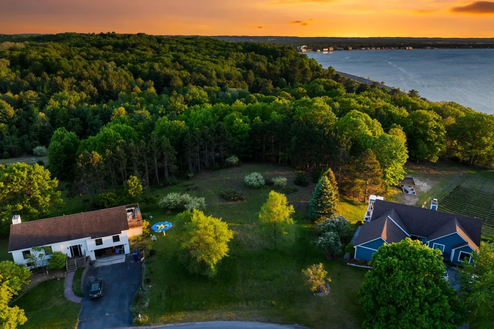 3147 Scenic Hills Drive Acme Township, MI 49690