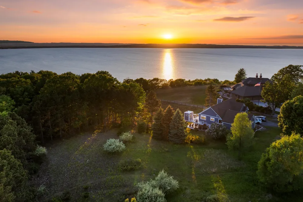 3147 Scenic Hills Drive Acme Township, MI 49690