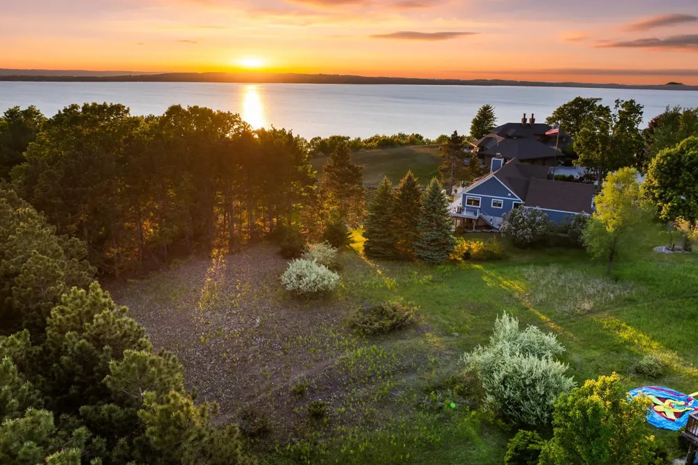 3147 Scenic Hills Drive Acme Township, MI 49690