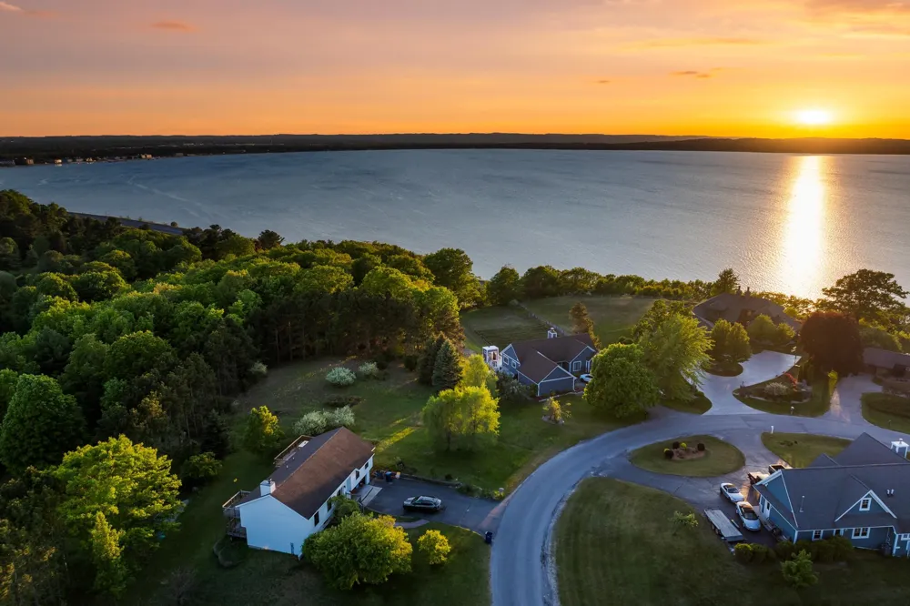 3147 Scenic Hills Drive Acme Township, MI 49690