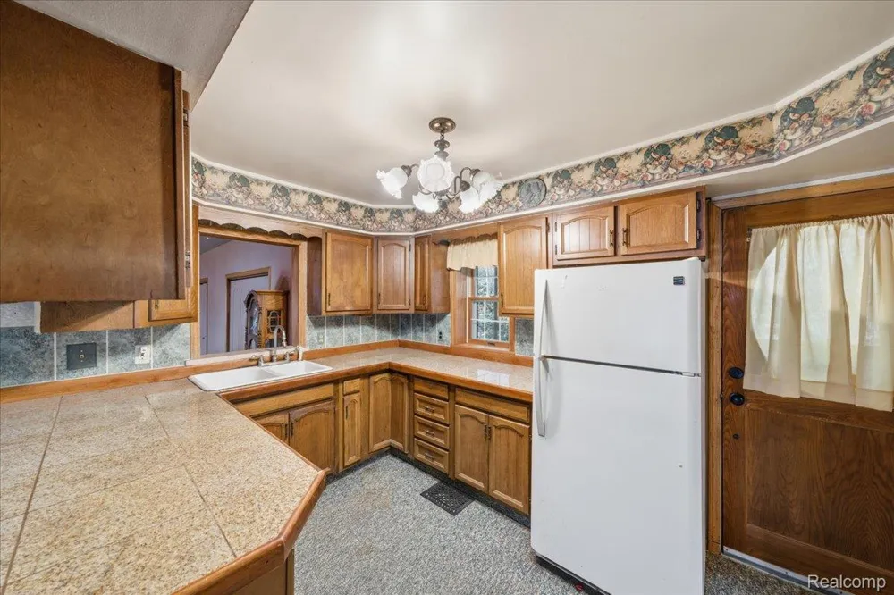 5896 Silver Birch Road Hadley Township, MI 48462