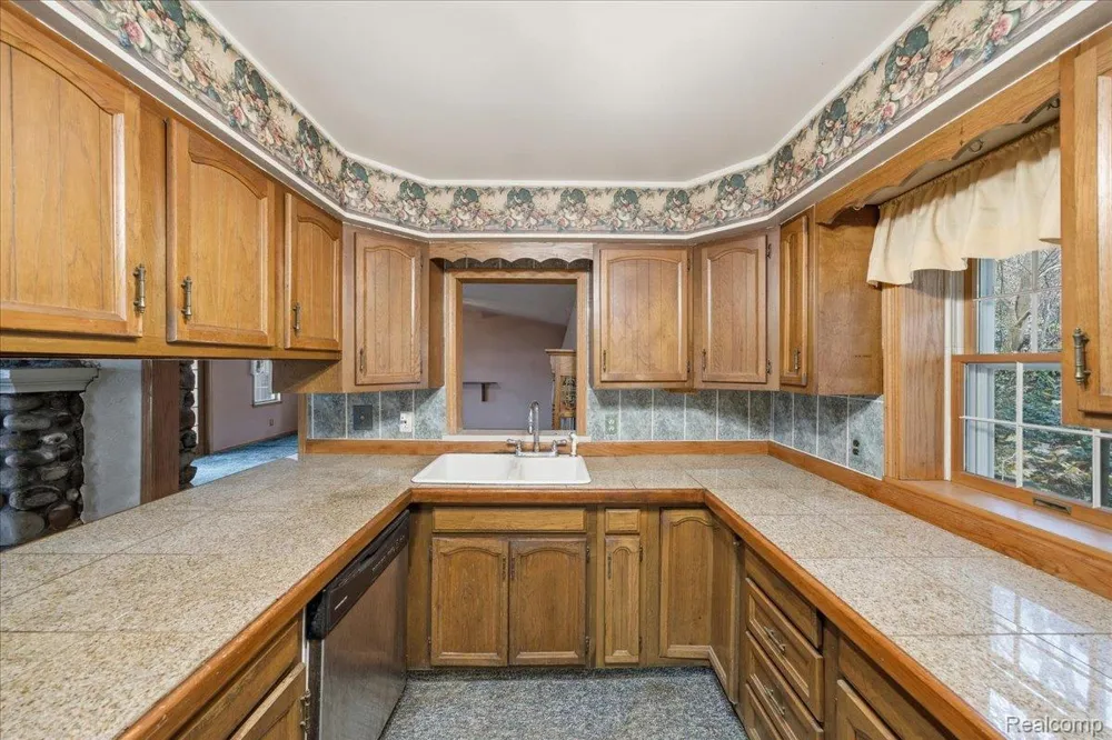 5896 Silver Birch Road Hadley Township, MI 48462