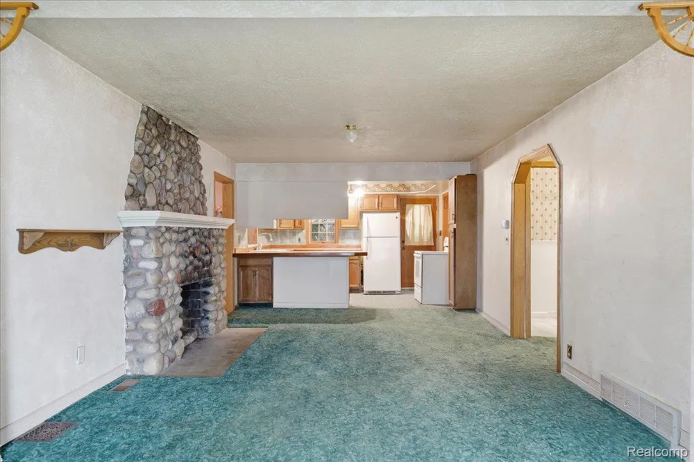 5896 Silver Birch Road Hadley Township, MI 48462
