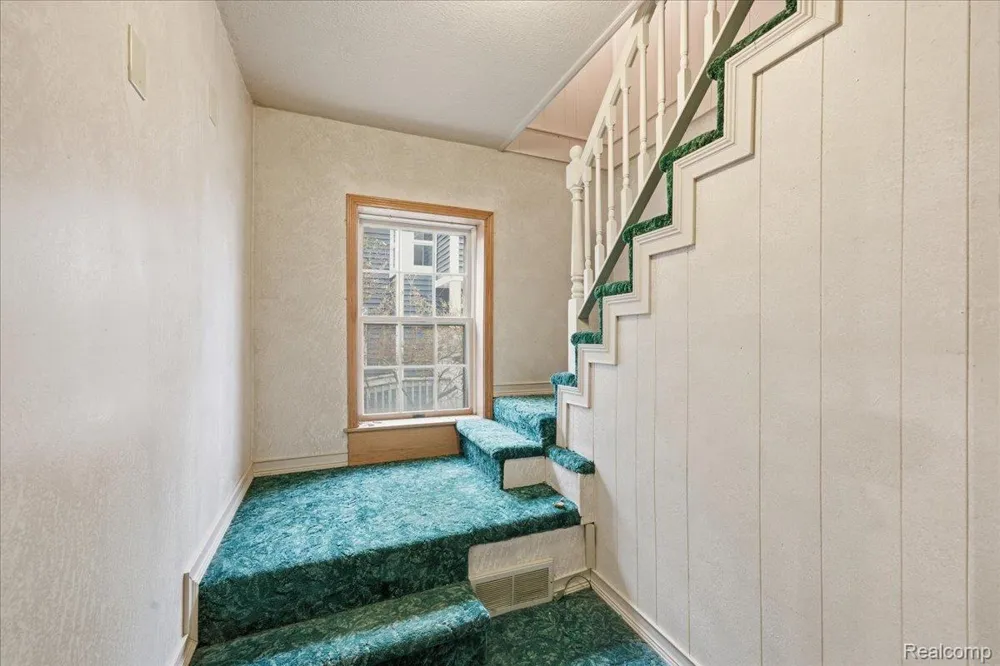 5896 Silver Birch Road Hadley Township, MI 48462