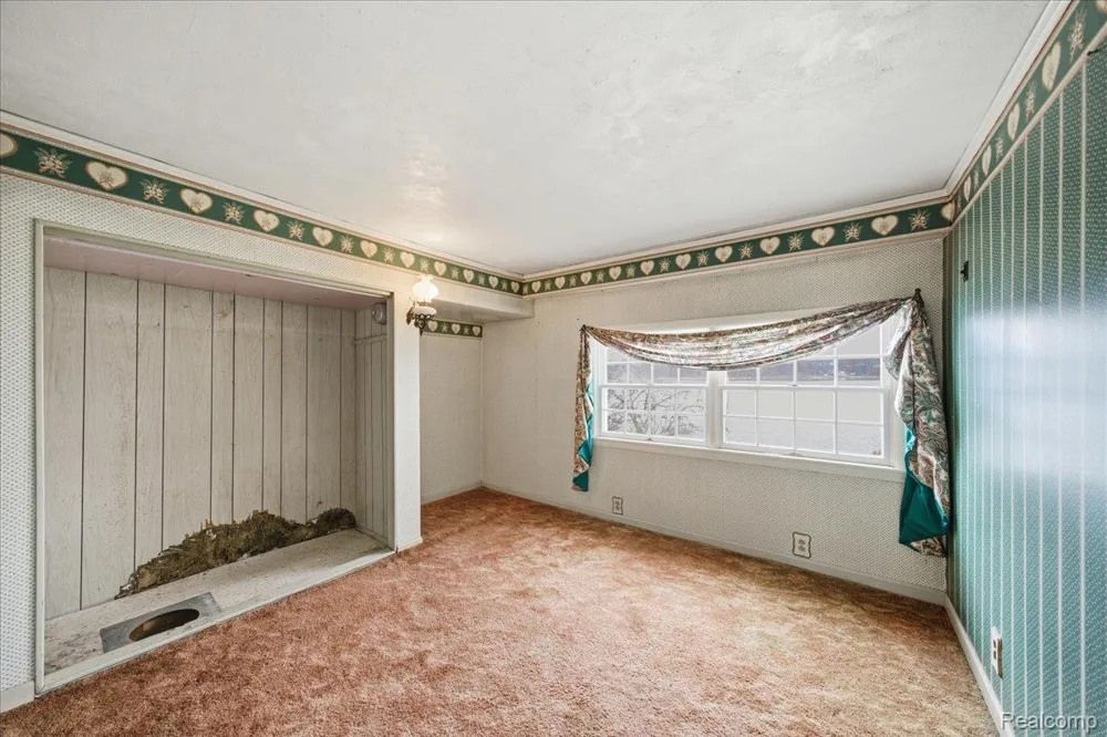 5896 Silver Birch Road Hadley Township, MI 48462