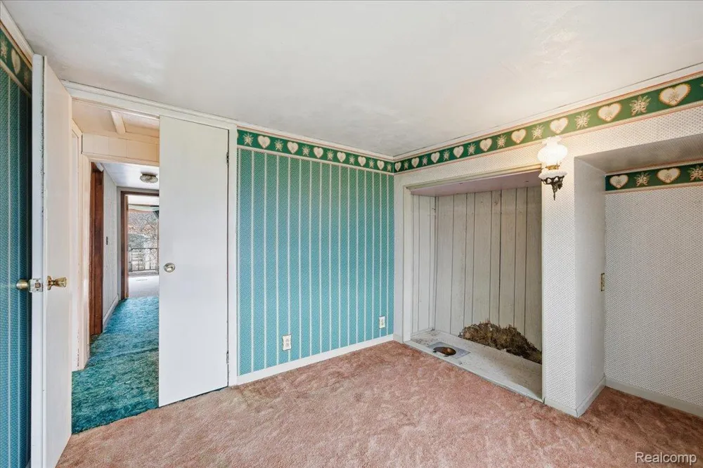 5896 Silver Birch Road Hadley Township, MI 48462