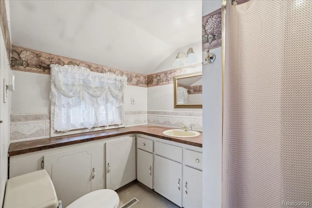 5896 Silver Birch Road Hadley Township, MI 48462