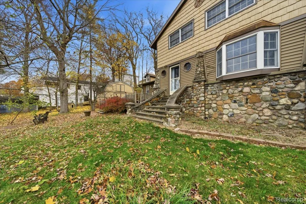 5896 Silver Birch Road Hadley Township, MI 48462