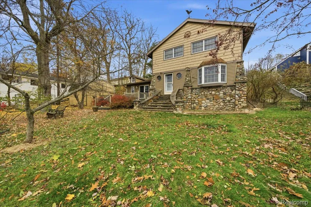 5896 Silver Birch Road Hadley Township, MI 48462