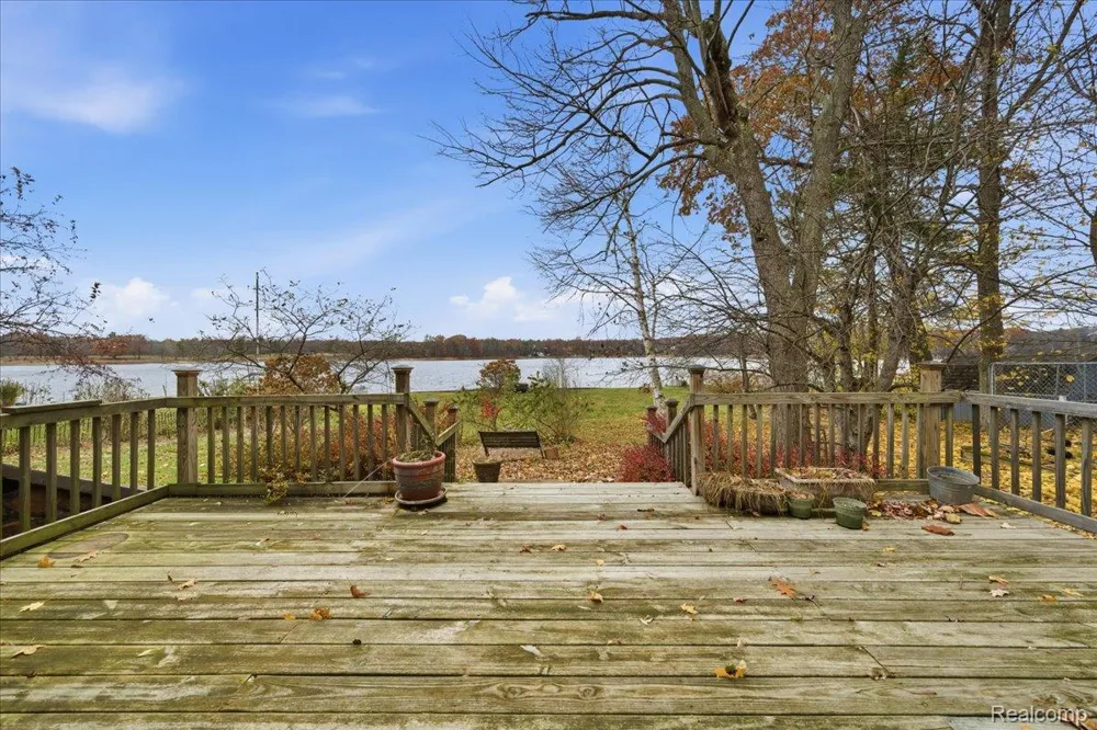 5896 Silver Birch Road Hadley Township, MI 48462