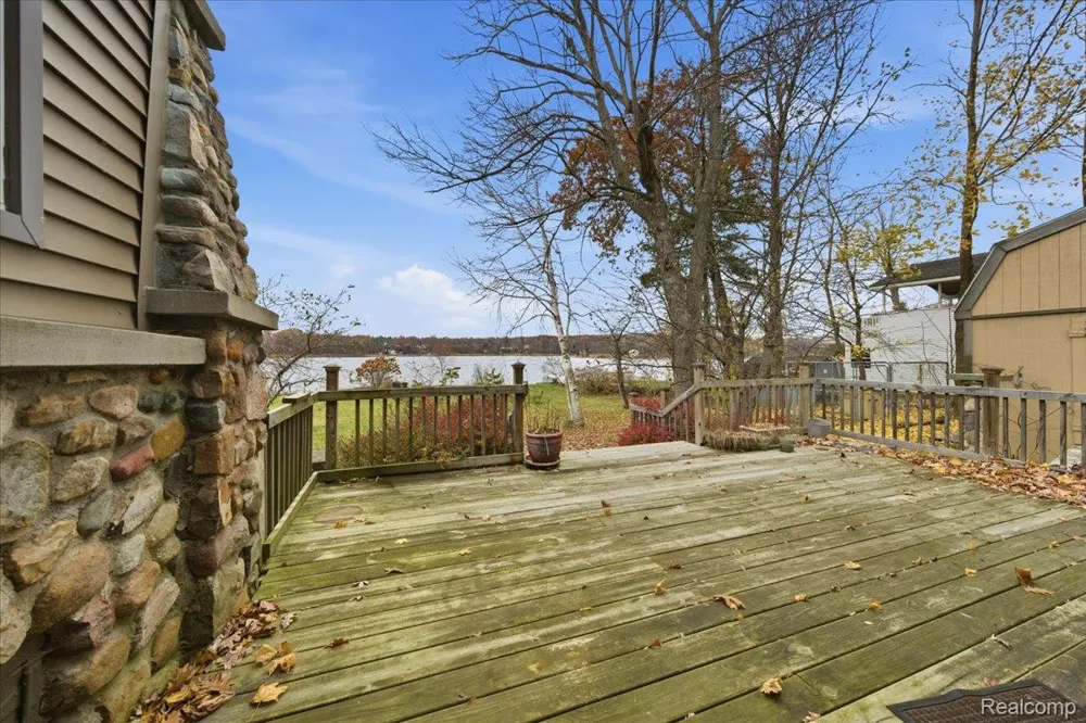 5896 Silver Birch Road Hadley Township, MI 48462