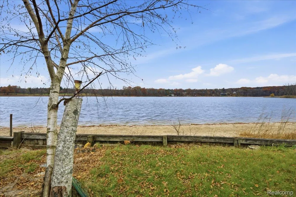 5896 Silver Birch Road Hadley Township, MI 48462