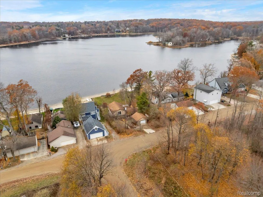 5896 Silver Birch Road Hadley Township, MI 48462