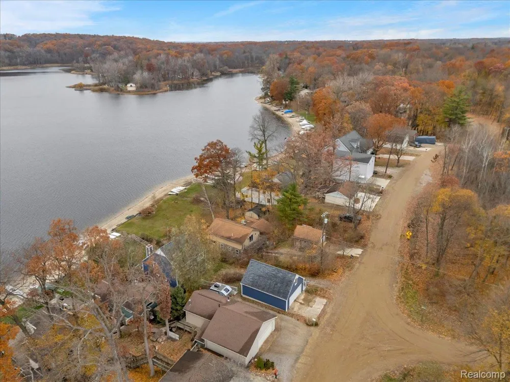 5896 Silver Birch Road Hadley Township, MI 48462