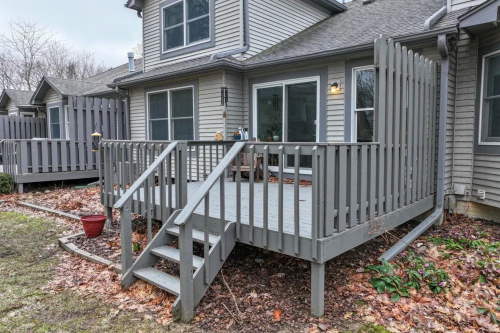 2338 Golden Pond Court Fenton Charter Township, MI 48430