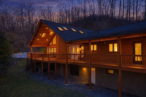 Hawks Nest Ridge