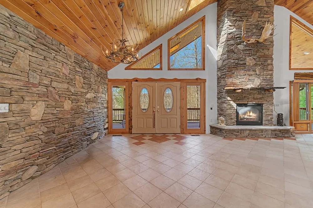 Hawks Nest Ridge Cullowhee, NC 28723