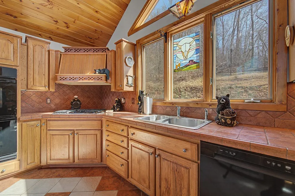 Hawks Nest Ridge Cullowhee, NC 28723