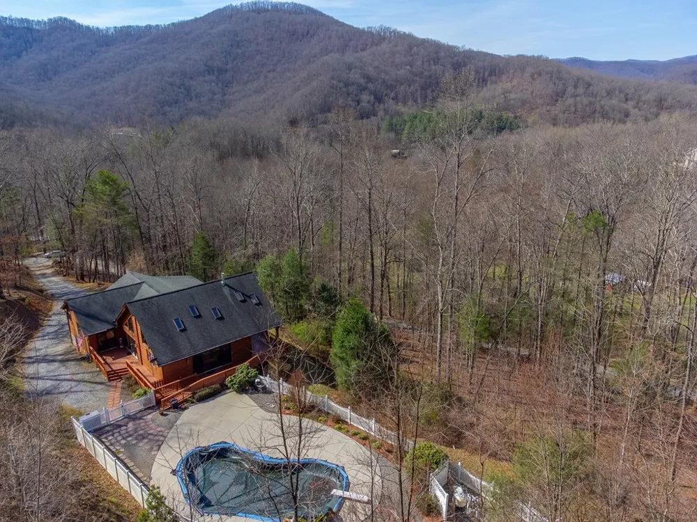 Hawks Nest Ridge Cullowhee, NC 28723