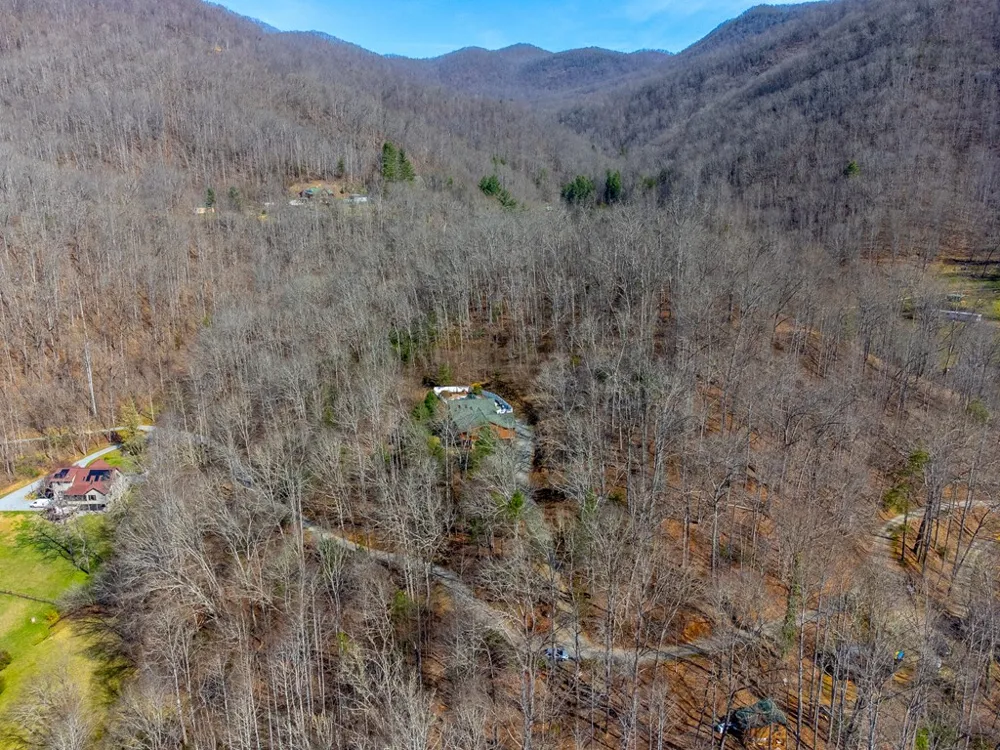 Hawks Nest Ridge Cullowhee, NC 28723