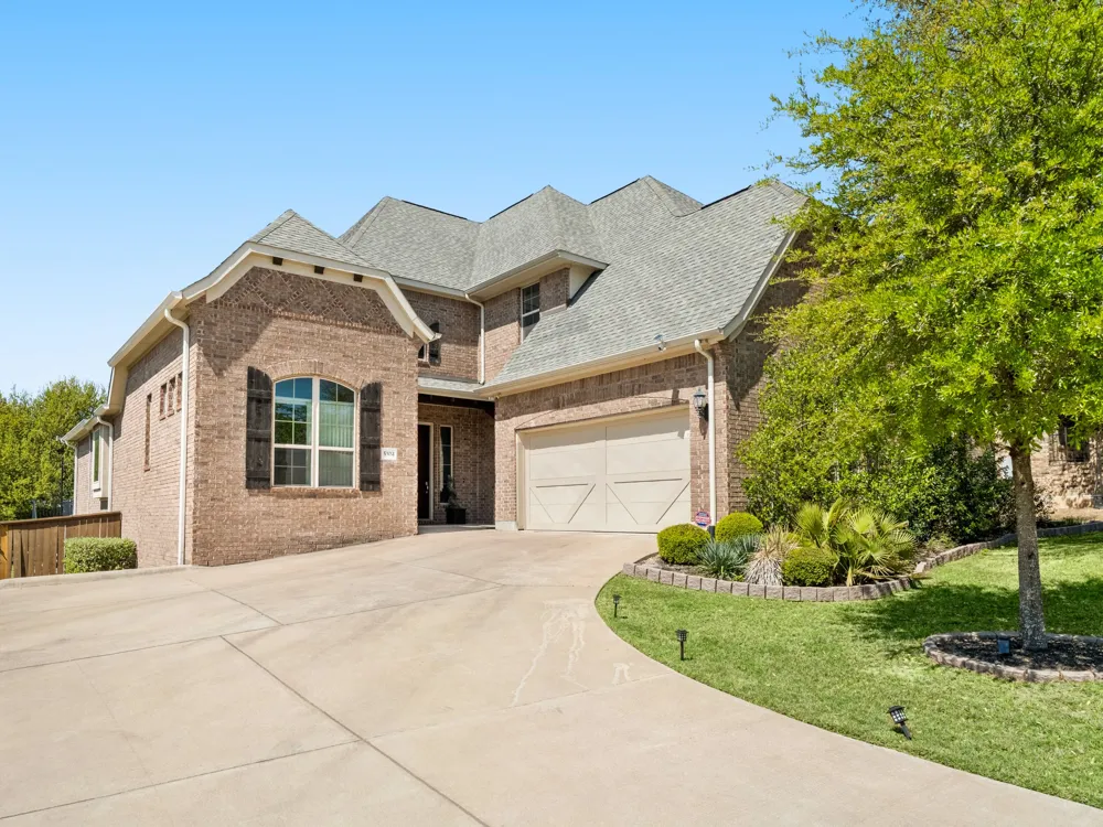 5304 Via Besso Drive Bee Cave, TX 78738