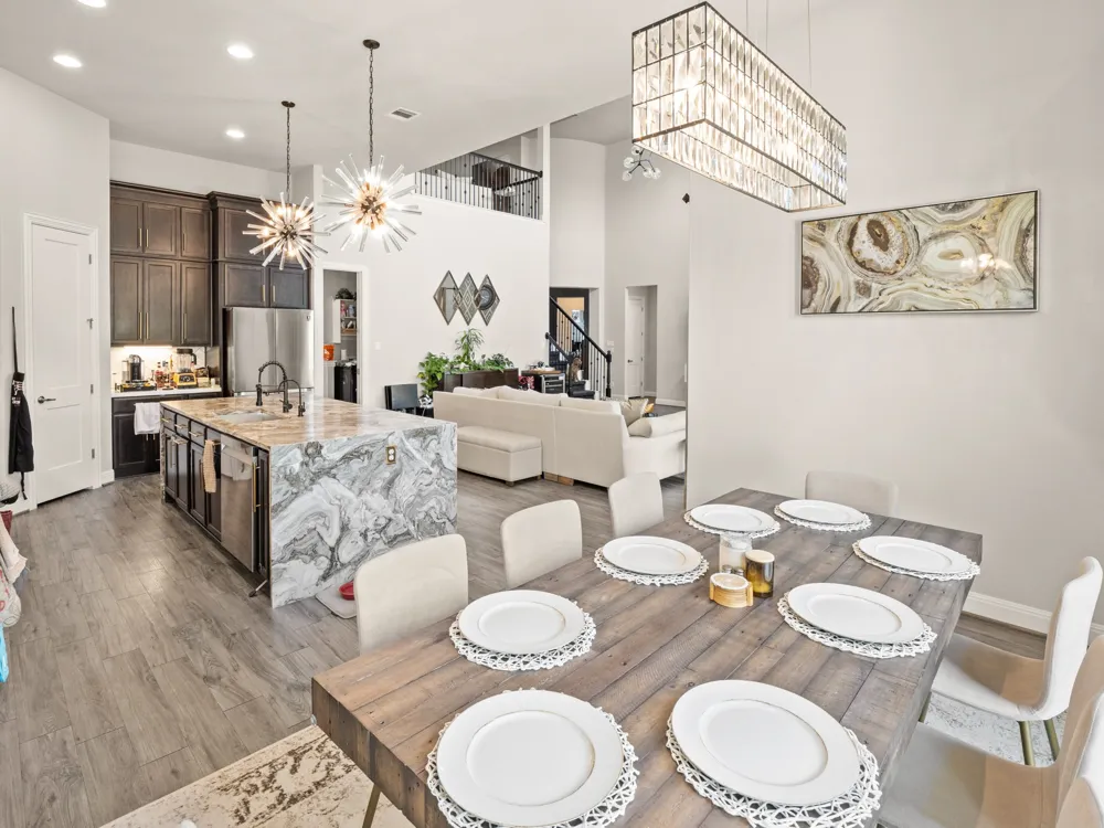 5304 Via Besso Drive Bee Cave, TX 78738