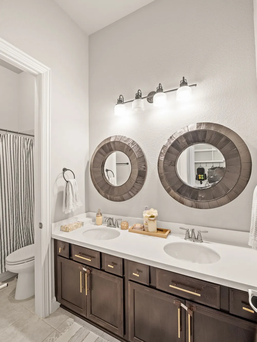 5304 Via Besso Drive Bee Cave, TX 78738