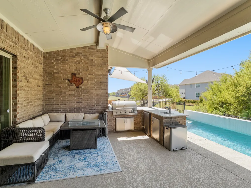 5304 Via Besso Drive Bee Cave, TX 78738
