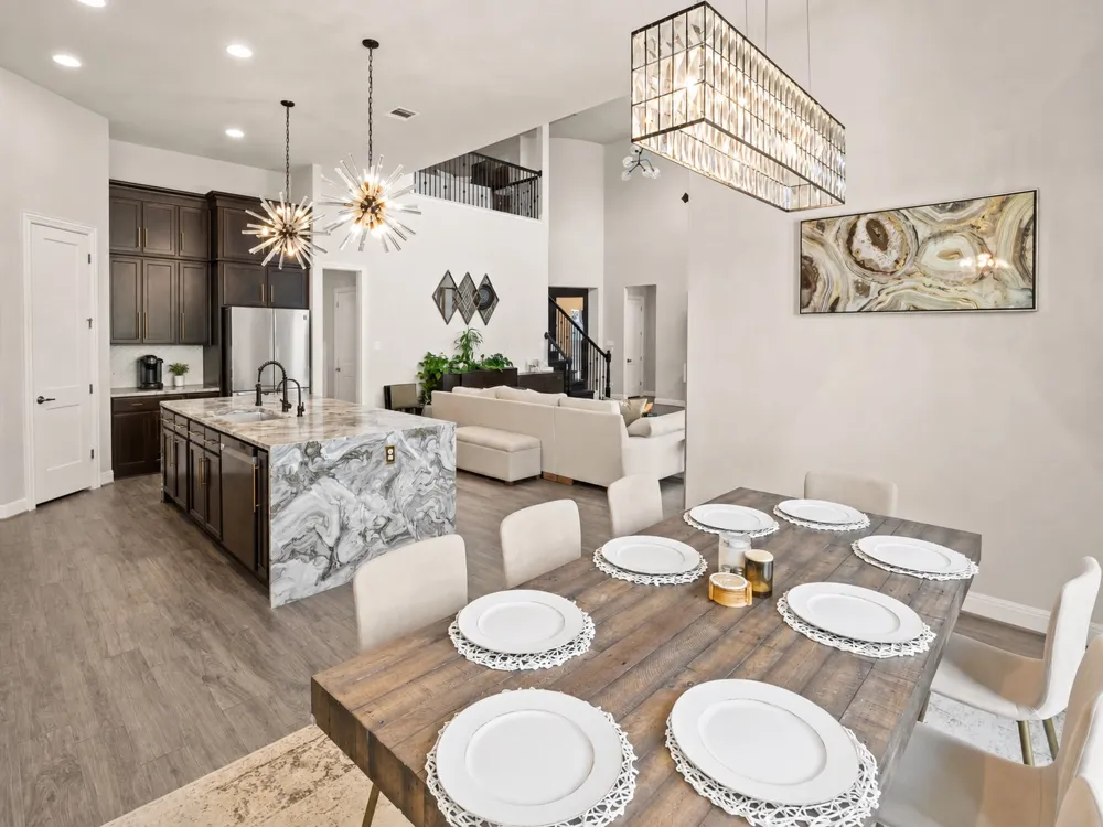 5304 Via Besso Drive Bee Cave, TX 78738