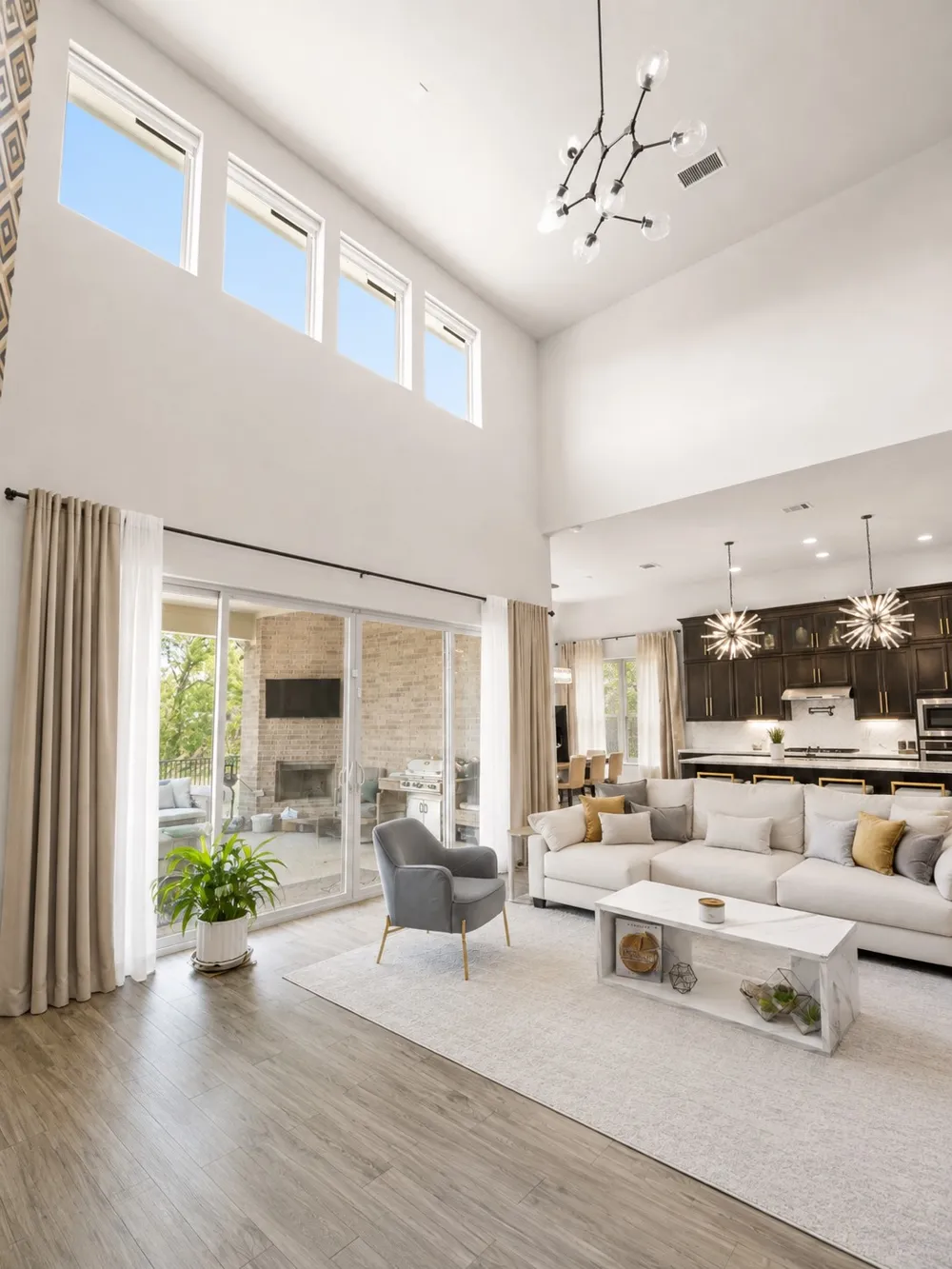 5304 Via Besso Drive Bee Cave, TX 78738