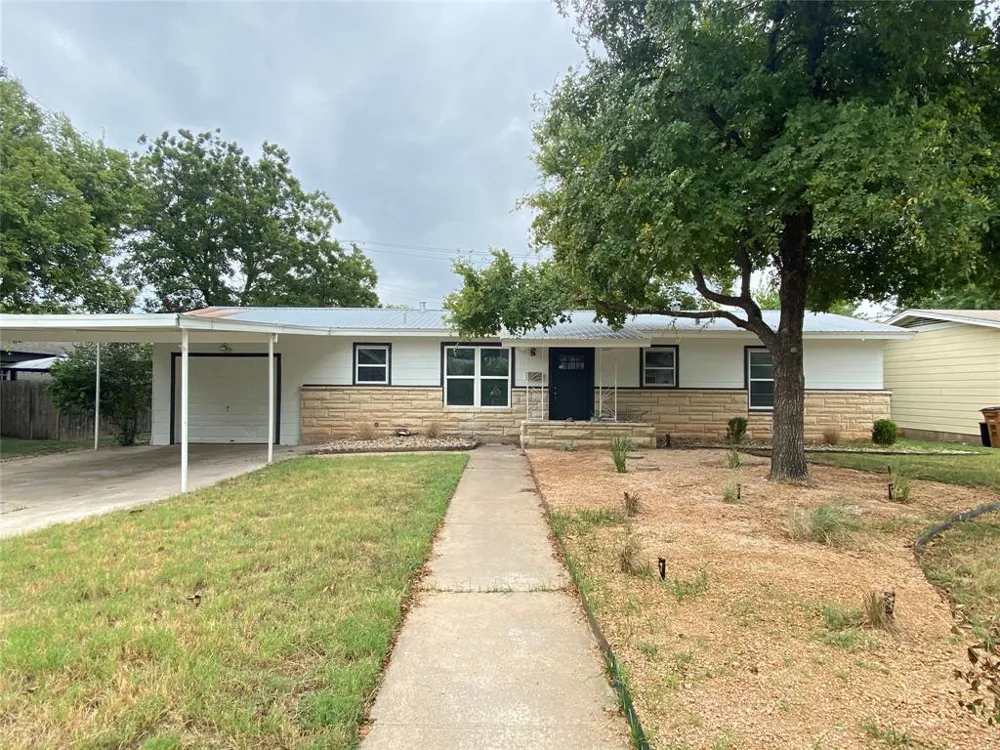 8107 Lazy Lane Austin, TX 78757